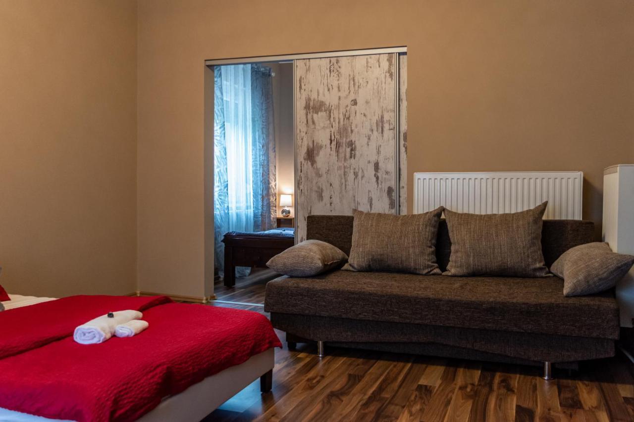 Virag Vendeghaz Villa Makó Buitenkant foto