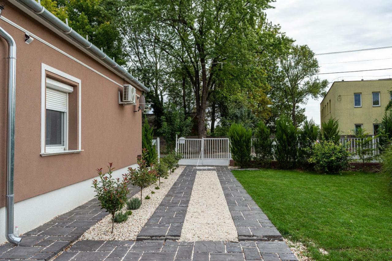 Virag Vendeghaz Villa Makó Buitenkant foto