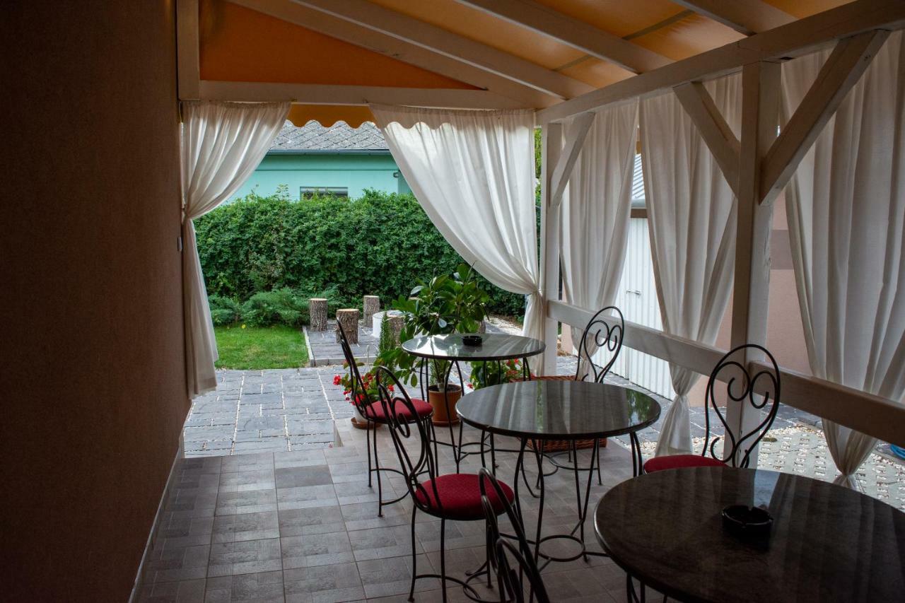 Virag Vendeghaz Villa Makó Buitenkant foto